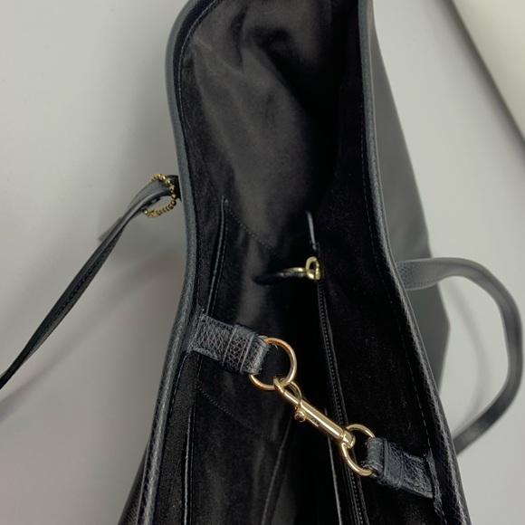 Coach Black Leather Tote Bag with Clip-Closure - Picture 6 of 9
